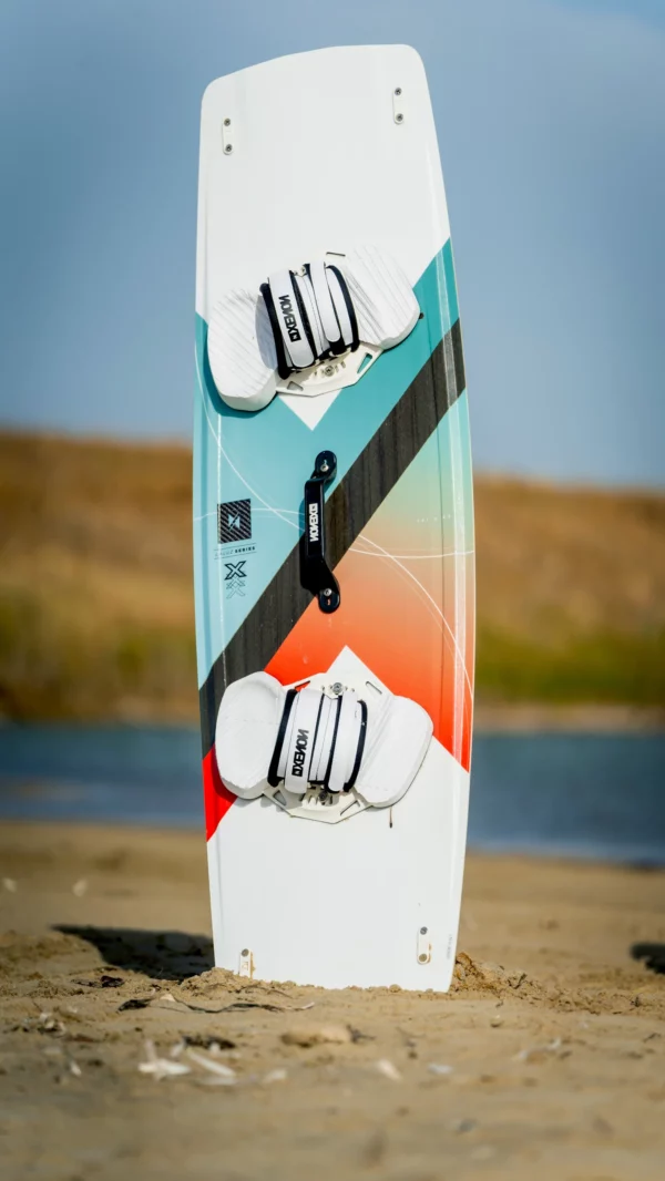 TWINTIP Xenon Laluz big air freestyle kitesurf